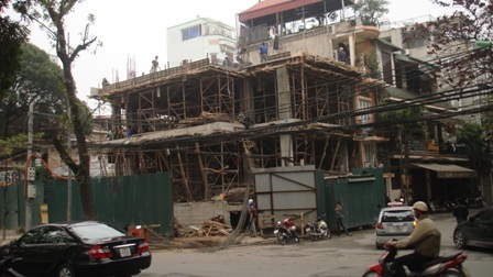 Construction pictures - Office Building at No. 68 Nguyen Du Street